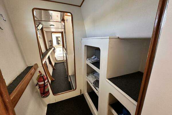 Custom Brady 12.5 Yacht For Sale