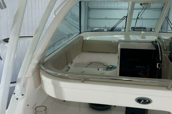 Pursuit OS 385 Offshore Yacht For Sale