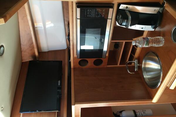 32ft Cutwater Yacht For Sale