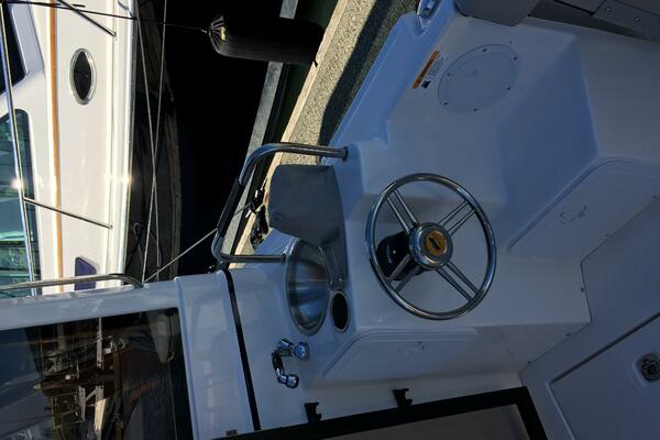 32ft Cutwater Yacht For Sale