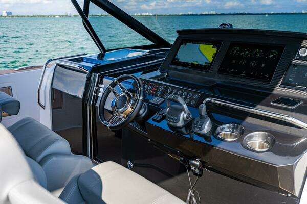 Pardo Yachts 50 Yacht For Sale