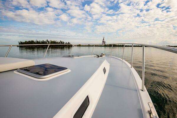 MJM 53z Yacht For Sale