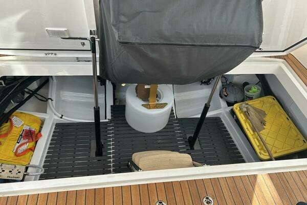 MJM 53z Yacht For Sale