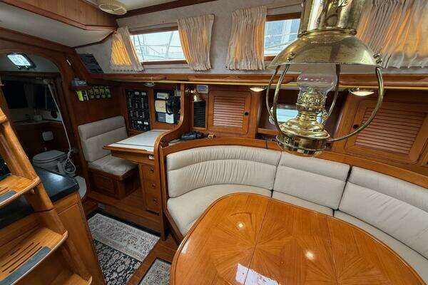 Hylas 46 Yacht For Sale