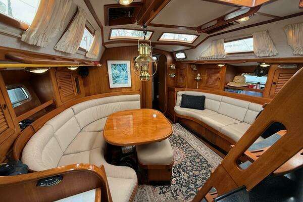 Photo of the 1996 Hylas 46 "Hawke"