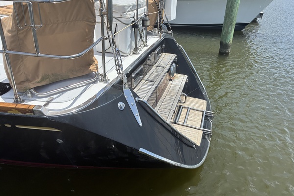 Hawke 46ft Hylas Yacht For Sale