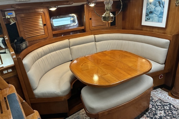 Photo of the 1996 Hylas 46 "Hawke"