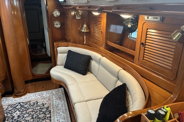 Photo of the 1996 Hylas 46 "Hawke"