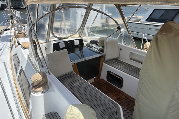 Hawke 46ft Hylas Yacht For Sale