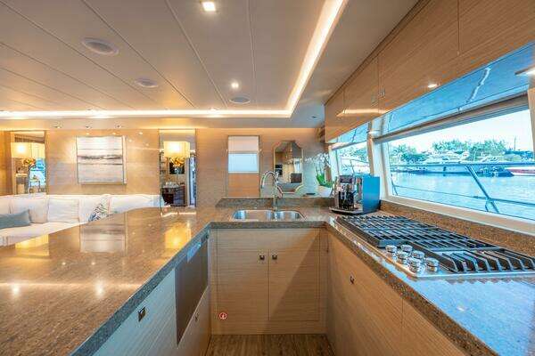 Horizon PC60 Yacht For Sale