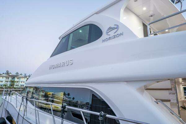 Horizon PC60 Yacht For Sale