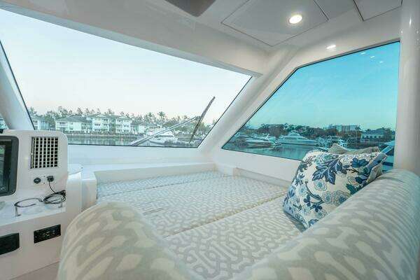 Horizon PC60 Yacht For Sale