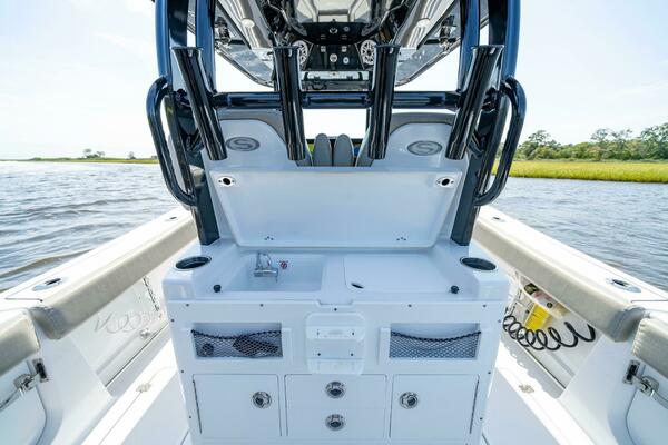 28ft Sportsman Yacht For Sale