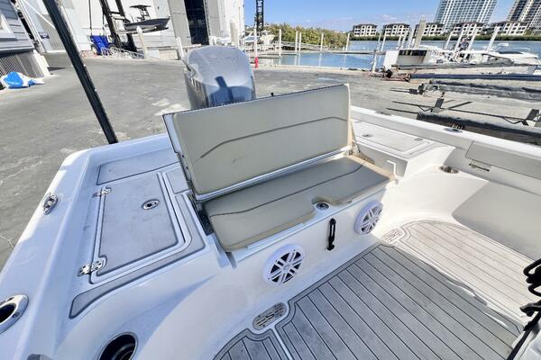 24ft Sportsman Yacht For Sale