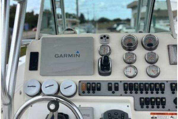 Photo of the 2013 Center Console Scarab