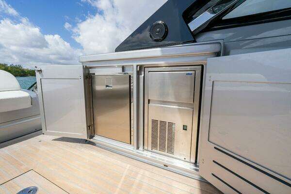 Riva 68 Diable Yacht For Sale