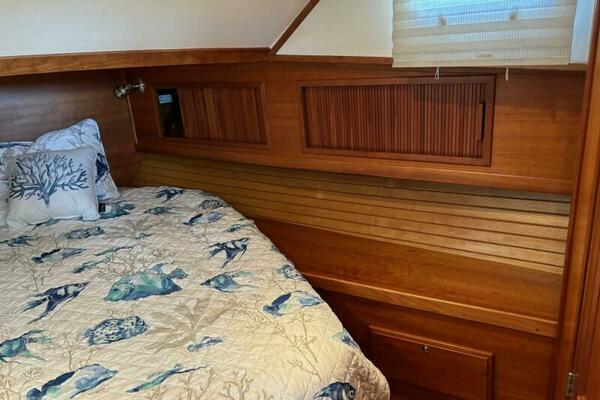 BLUE MOON 36ft Sabreline Yacht For Sale