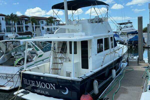 36-ft-Sabreline-2004-36 Sedan-BLUE MOON Naples Florida United States  yacht for sale