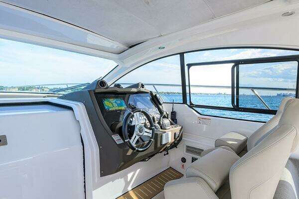 Azimut Atlantis 45 Yacht For Sale