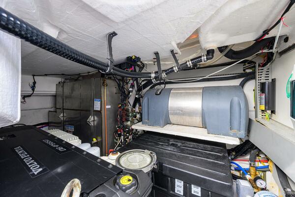 CHLOE 45ft Azimut Yacht For Sale