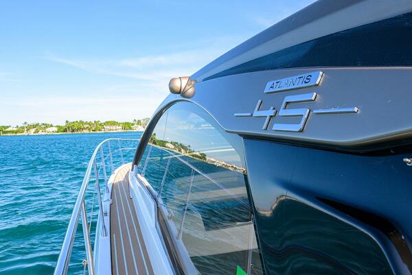 CHLOE 45ft Azimut Yacht For Sale