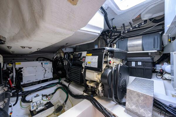 CHLOE 45ft Azimut Yacht For Sale