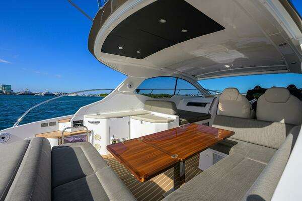 Azimut Atlantis 45 Yacht For Sale