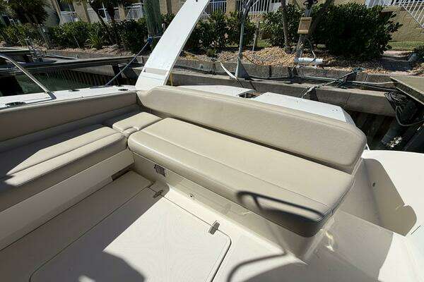 Pursuit SC 365i Yacht For Sale