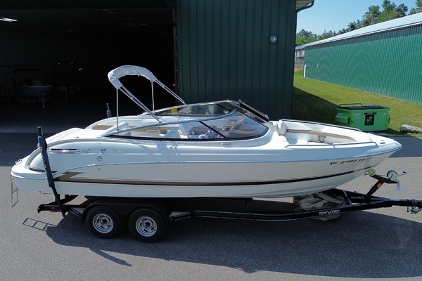 24-ft-Formula-2014-240 Bow Rider-Harbor Springs Michigan United States yacht for sale