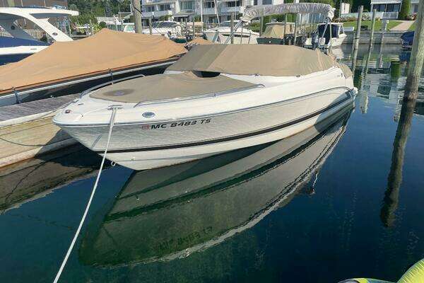 24-ft-Formula-2014-240 Bow Rider-Harbor Springs Michigan United States yacht for sale