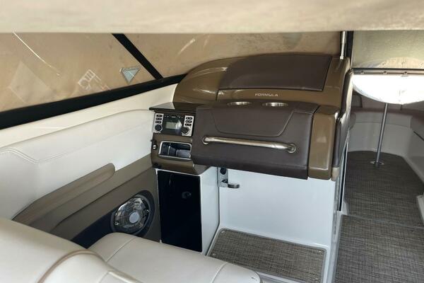 24ft Formula Yacht For Sale