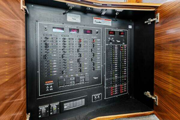 Viking 54 Convertible Yacht For Sale