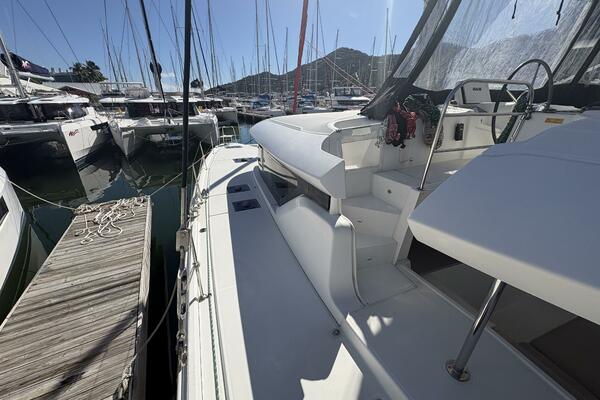 Shamwari 46ft Lagoon Yacht For Sale