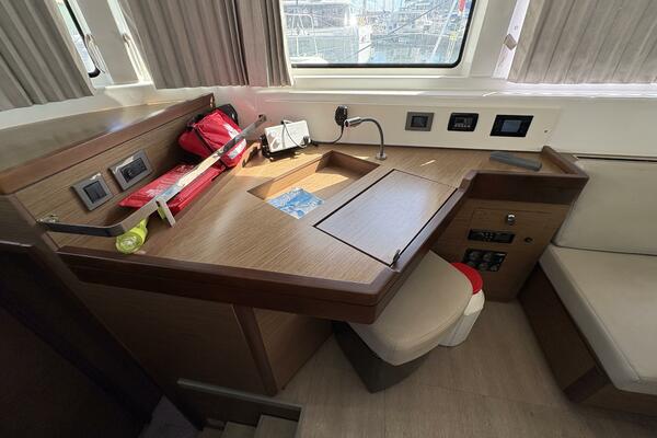 Shamwari 46ft Lagoon Yacht For Sale