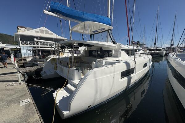 Shamwari 46ft Lagoon Yacht For Sale