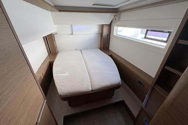Shamwari 46ft Lagoon Yacht For Sale