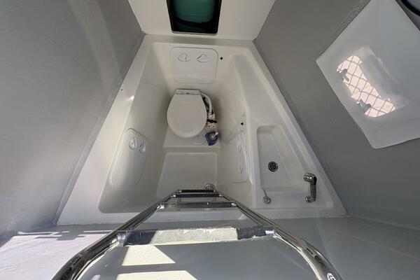 Shamwari 46ft Lagoon Yacht For Sale
