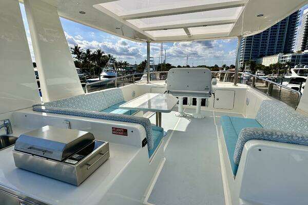 2023 Outer Reef Trident 62