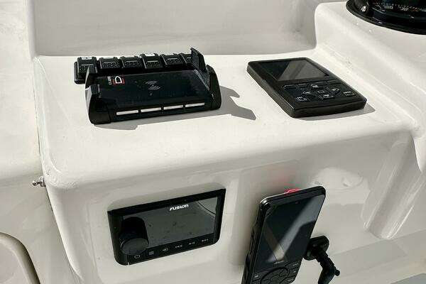 2023 Outer Reef Trident 62