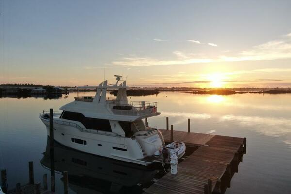 Outer Reef 62 SOUTH  PAWS - Exterior 