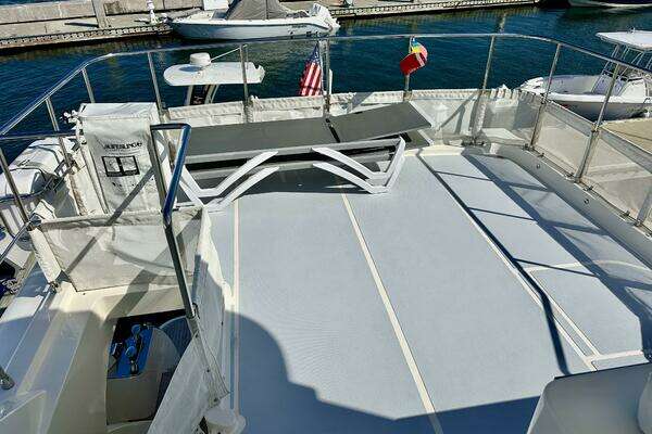 2023 Outer Reef Trident 62