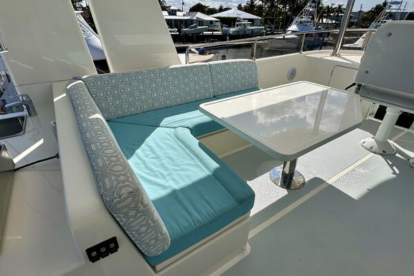 Outer Reef 62 SOUTH  PAWS - Flybridge