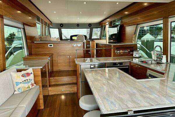 2023 Outer Reef Trident 62