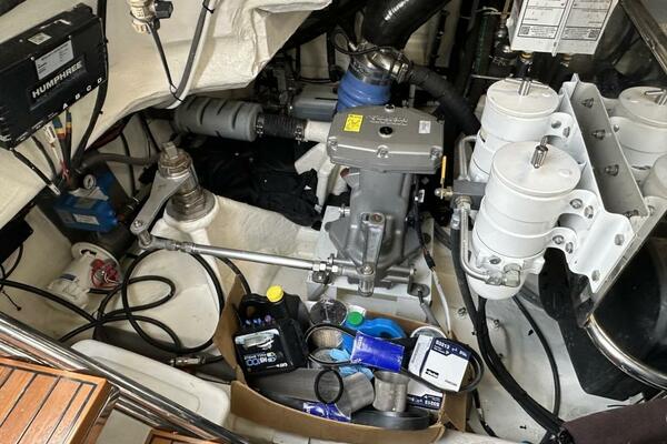 Outer Reef 62 SOUTH  PAWS - Engine Room 