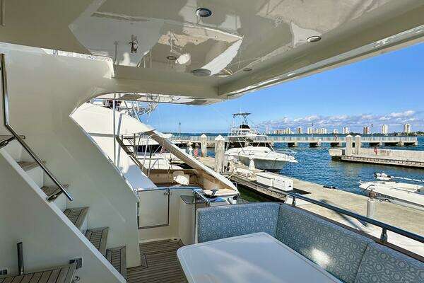 2023 Outer Reef Trident 62