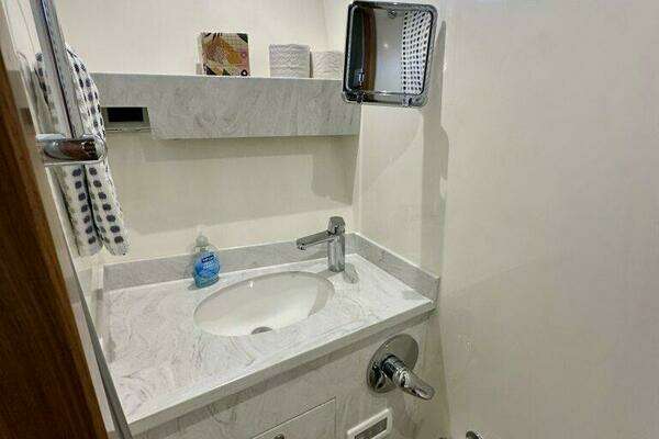 2023 Outer Reef Trident 62