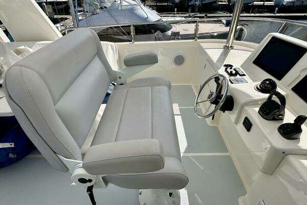 2023 Outer Reef Trident 62