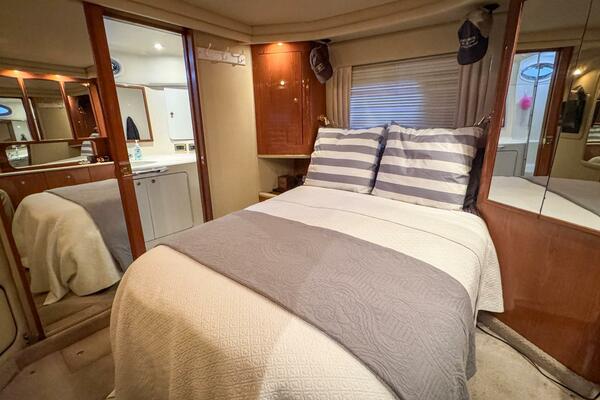 Aft Primary Stateroom