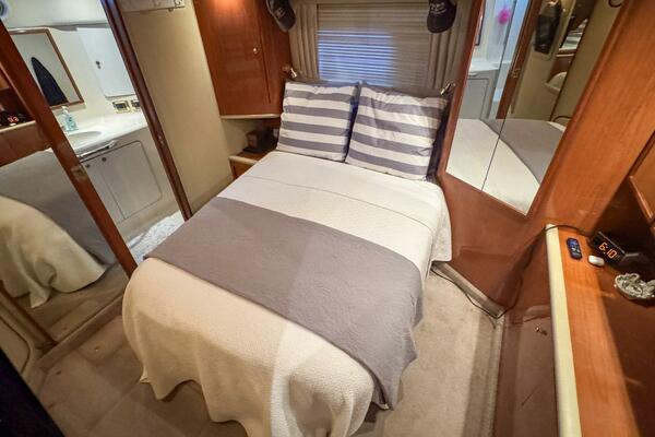 Aft Primary Stateroom