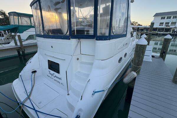 Photo of the 2000 Sea Ray 420 Aft Cabin "Tiny Dancer"